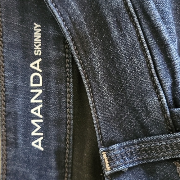 DL1961 | Amanda Skinny Jeans in Moscow Wash - Picture 6 of 8